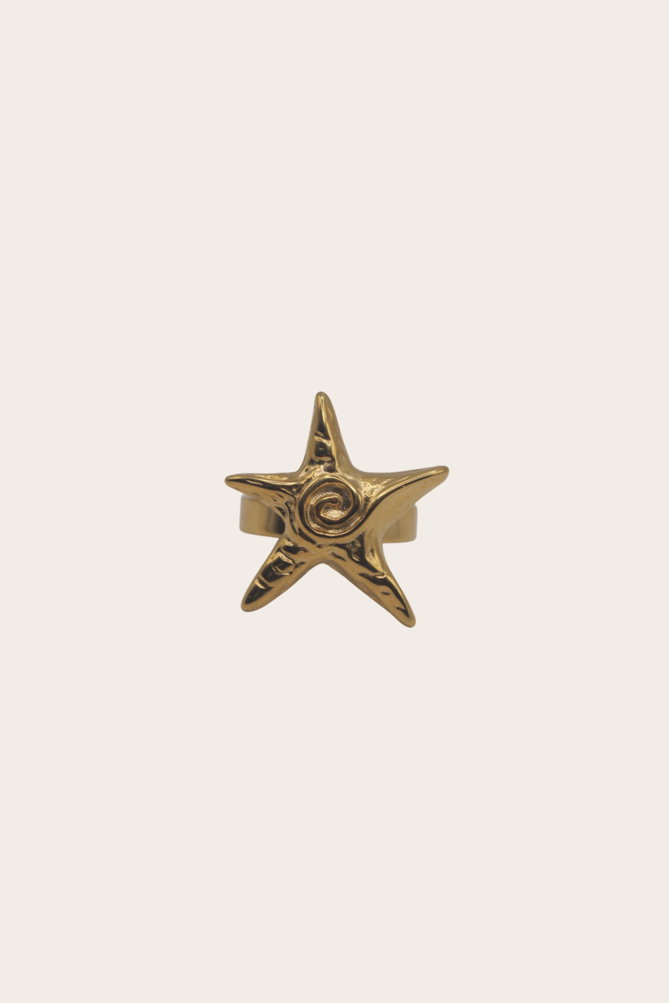 Retro Starfish Ring featuring a dimensional starfish design with a vintage-inspired finish