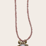 Pinky Pearl Crab Chain