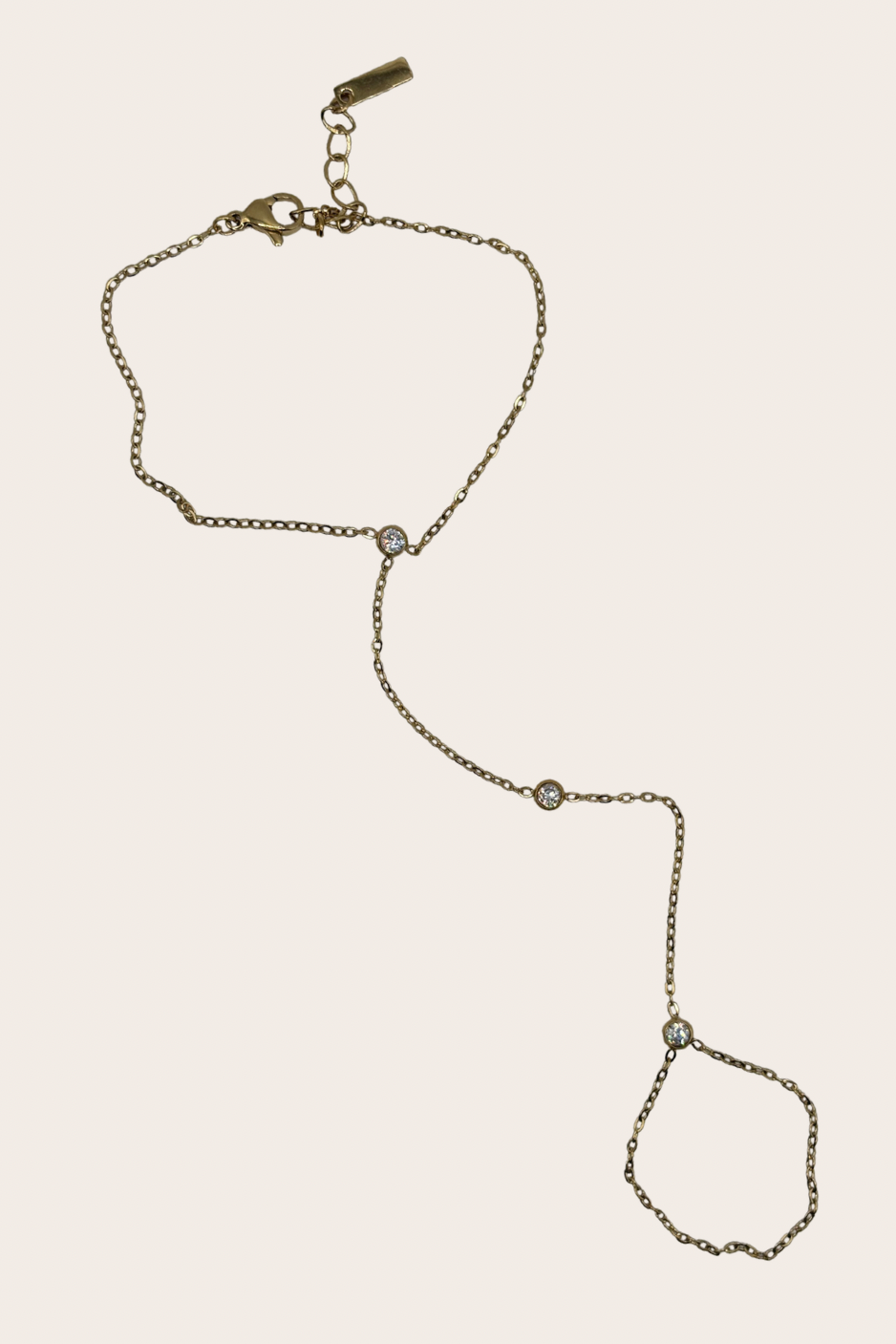 Nat stainless steel hand chain with delicate sparkling accents