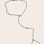 Nat stainless steel hand chain with delicate sparkling accents